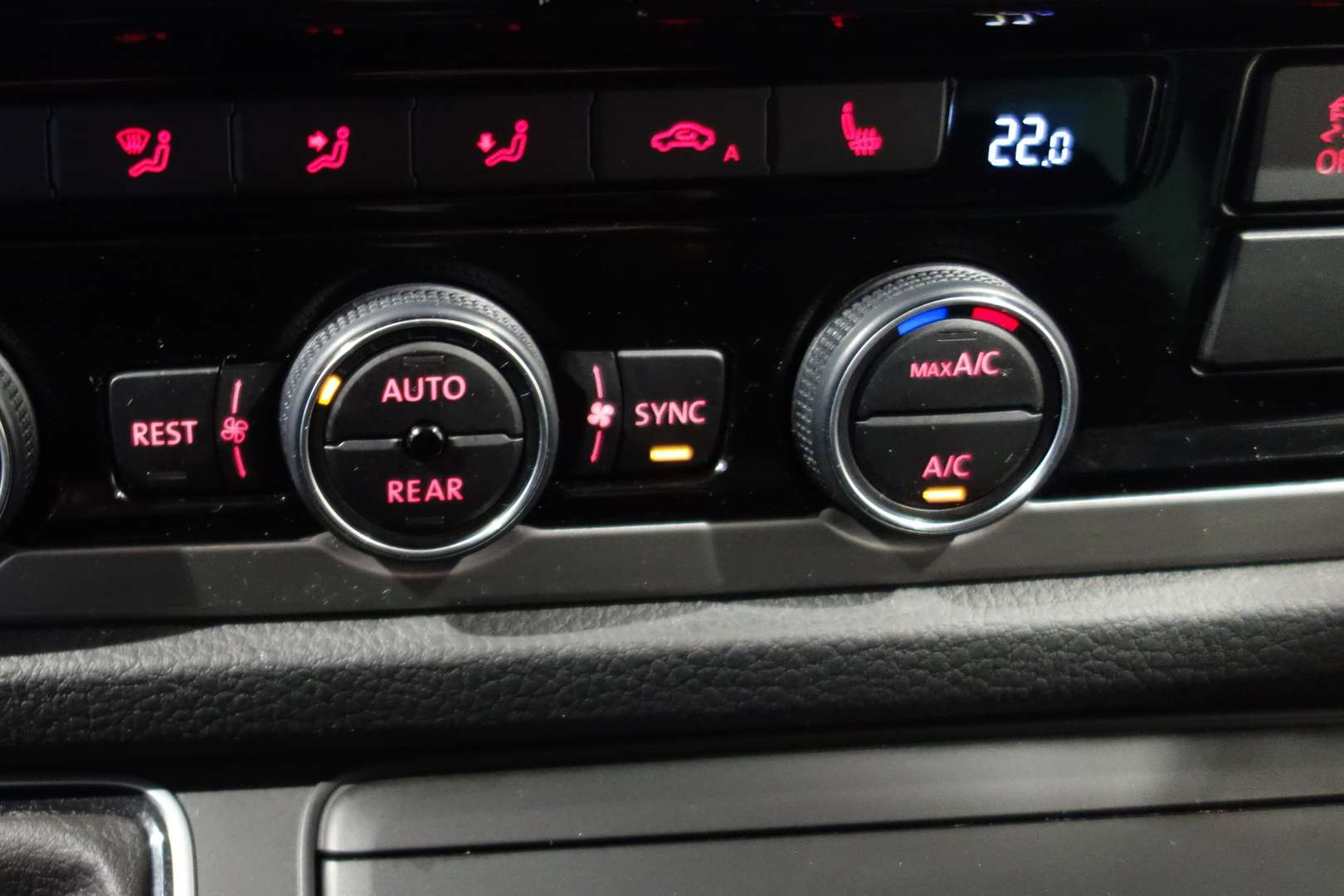 Volkswagen Caddy California Beach 4Motion - 2019 - Joinsteer - #10