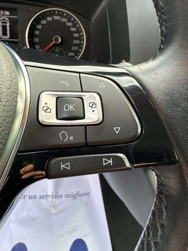 Volkswagen Multivan 4Motion TDI — photo 11