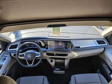 Volkswagen Multivan California Beach TDI — photo 9