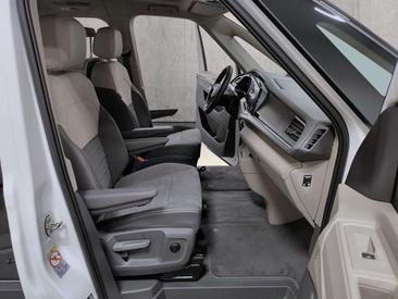 Volkswagen Multivan EHybrid 4Motion Edition — photo 12