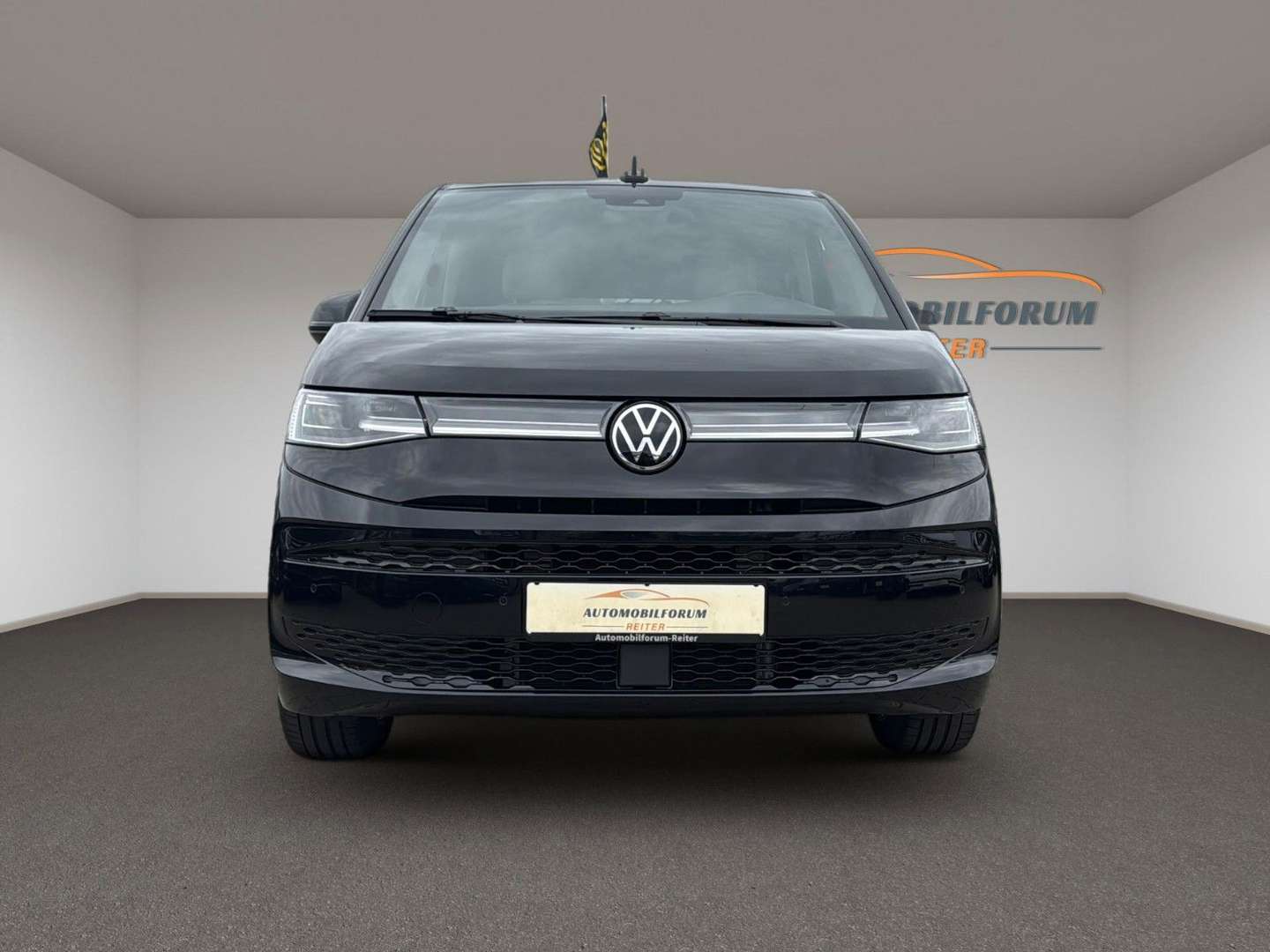 Volkswagen Multivan Style - 2024 - Joinsteer - #2