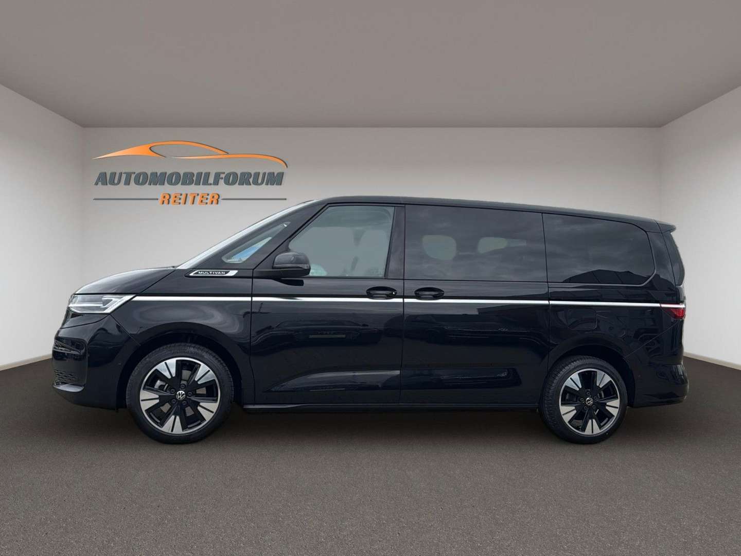 Volkswagen Multivan Style - 2024 - Joinsteer - #4