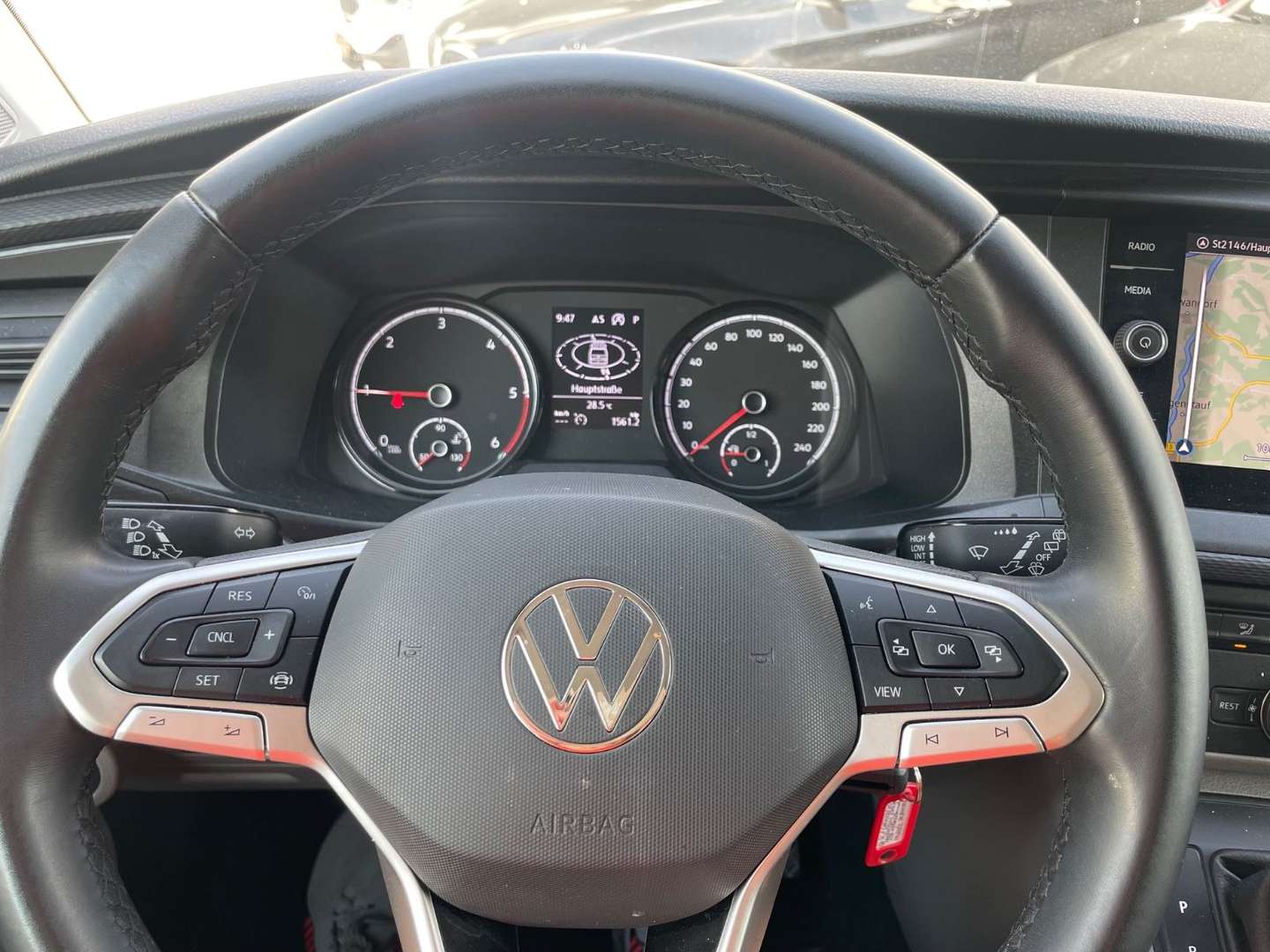 Volkswagen Caddy Caravelle TDI - 2022 - Joinsteer - #9