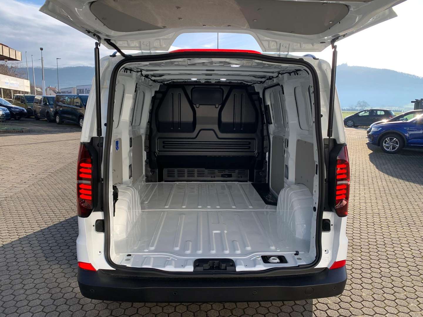 Volkswagen Transporter - 2025 - Joinsteer - #11