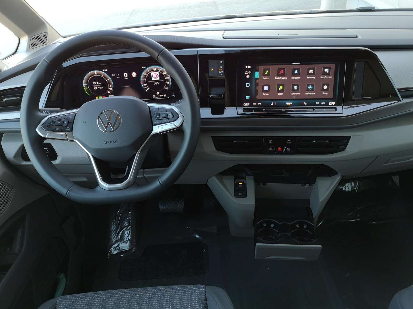 Volkswagen Multivan Sport Edition Hybrid 4Motion - 2025 - Joinsteer - #6