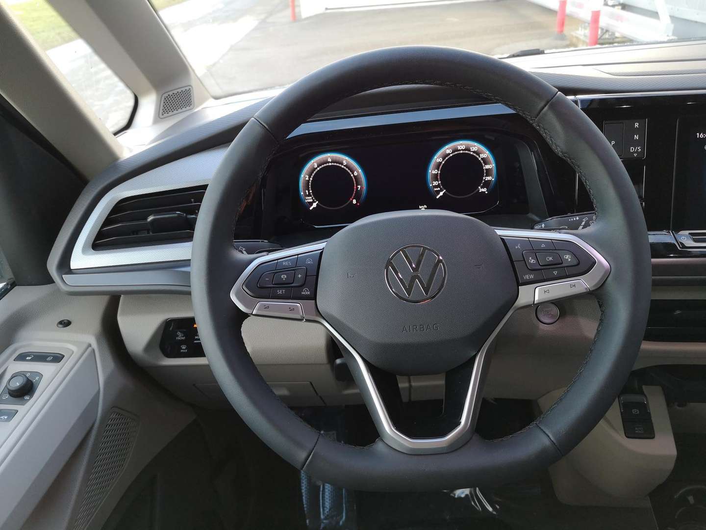 Volkswagen Multivan California Beach Camper TSI Comfort - 2025 - Joinsteer - #5