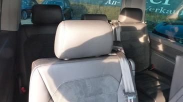 Volkswagen Multivan — photo 13