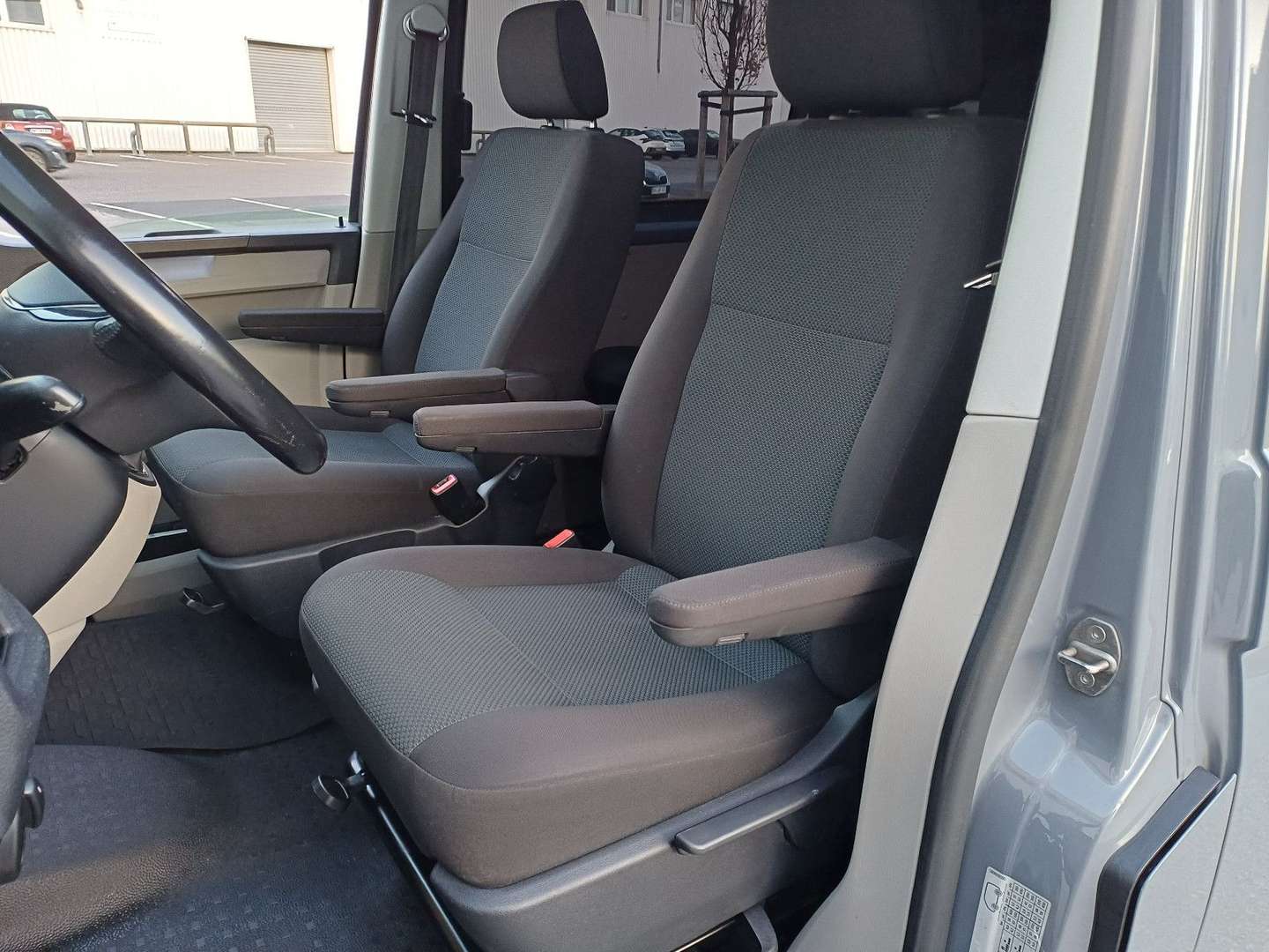 Volkswagen Transporter Kasten Plus Mixto - 2019 - Joinsteer - #9