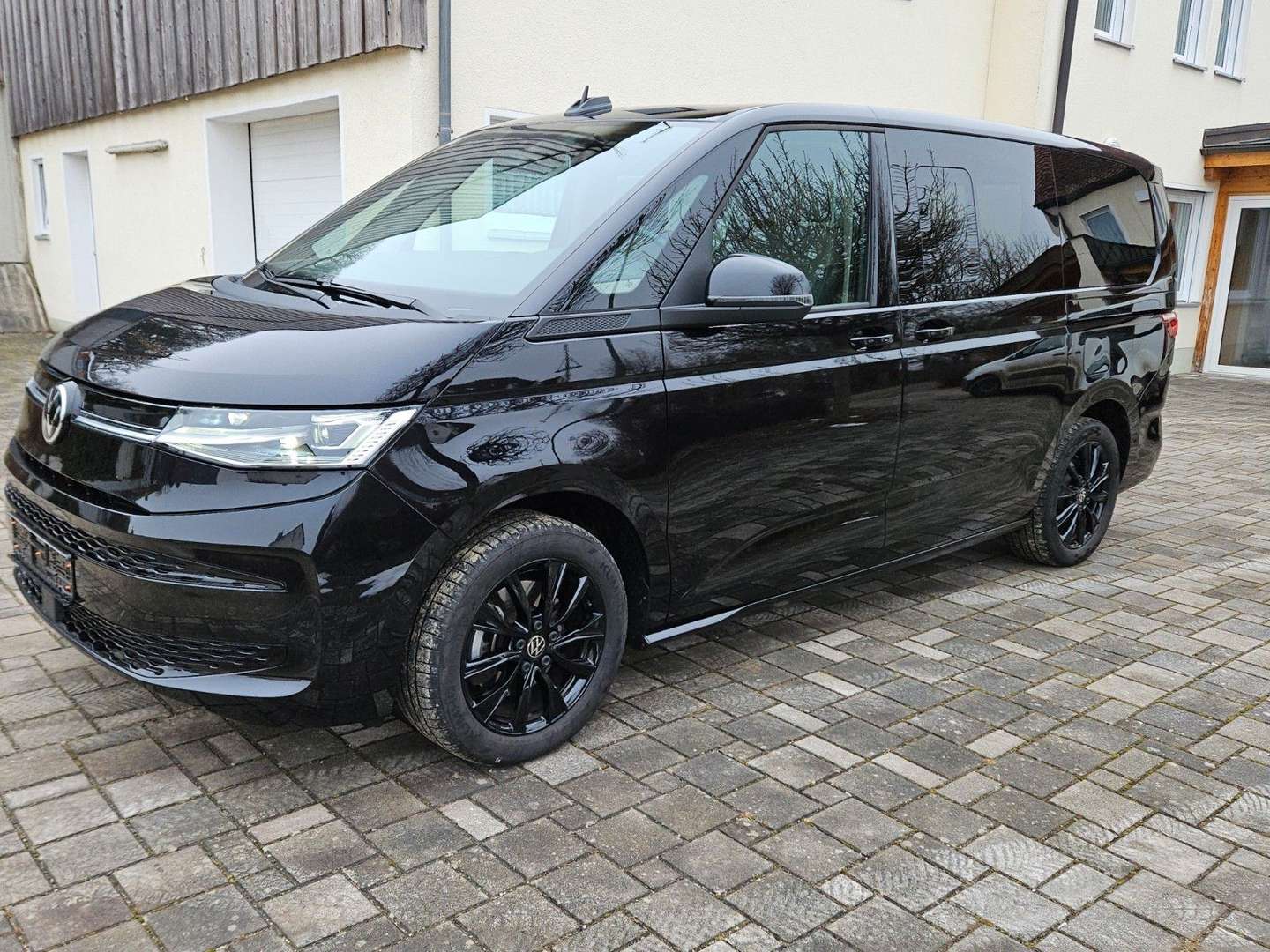 Volkswagen Multivan TSI - 2024 - Joinsteer - #1