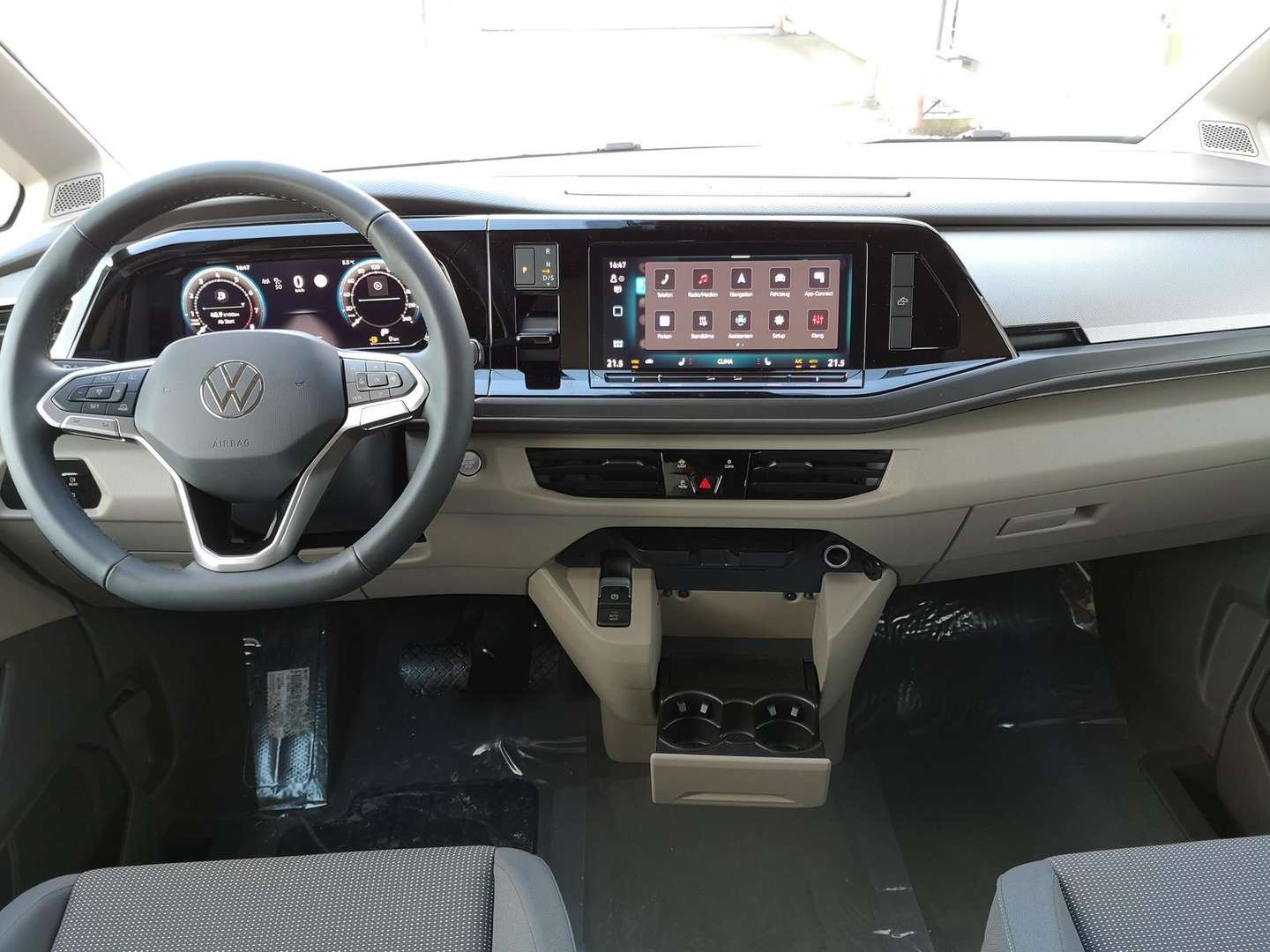 Volkswagen Multivan California Beach Camper TSI Sport Edition - 2025 - Joinsteer - #6