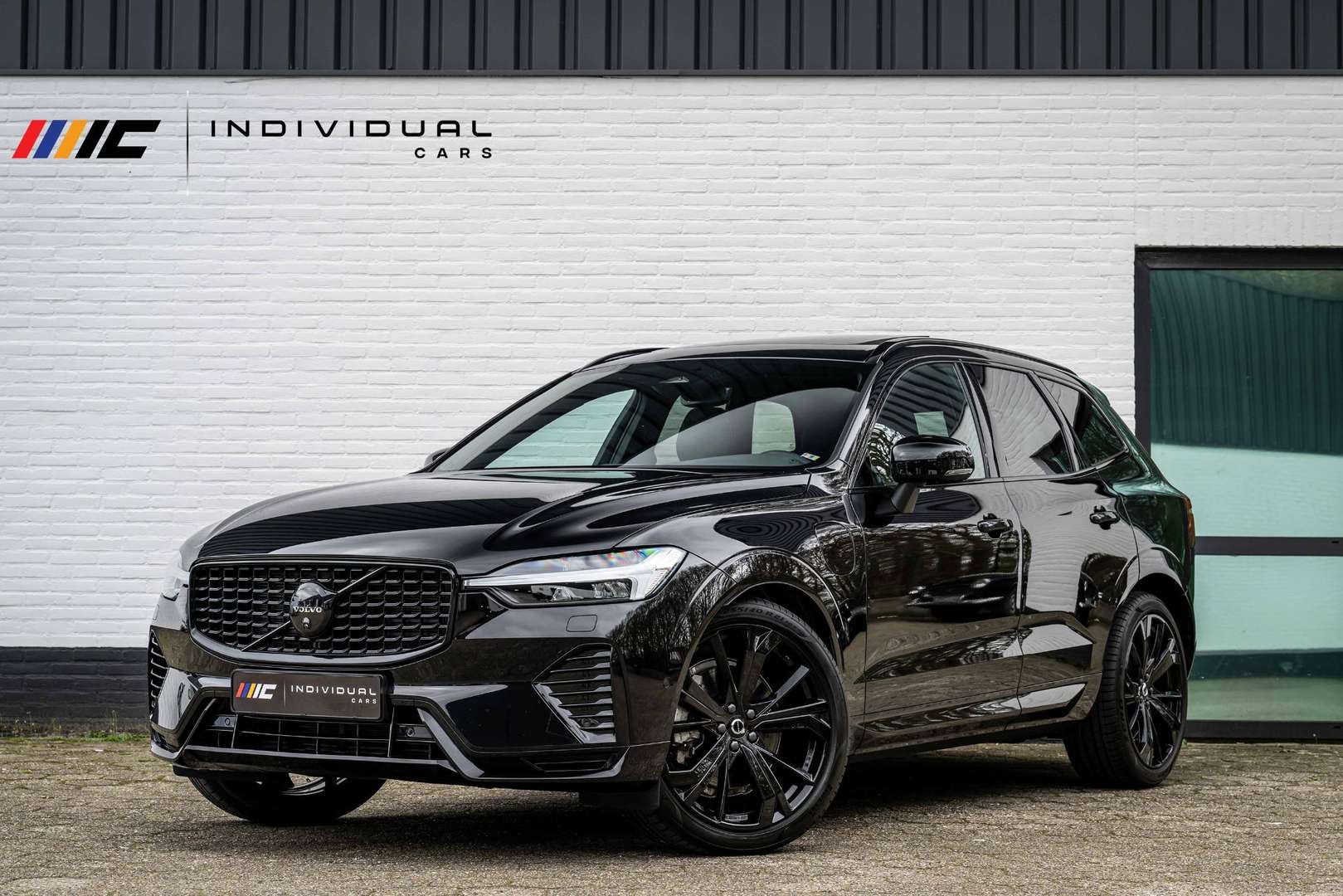 Volvo XC60 Black Edition T6 AWD - 2024 - Joinsteer
