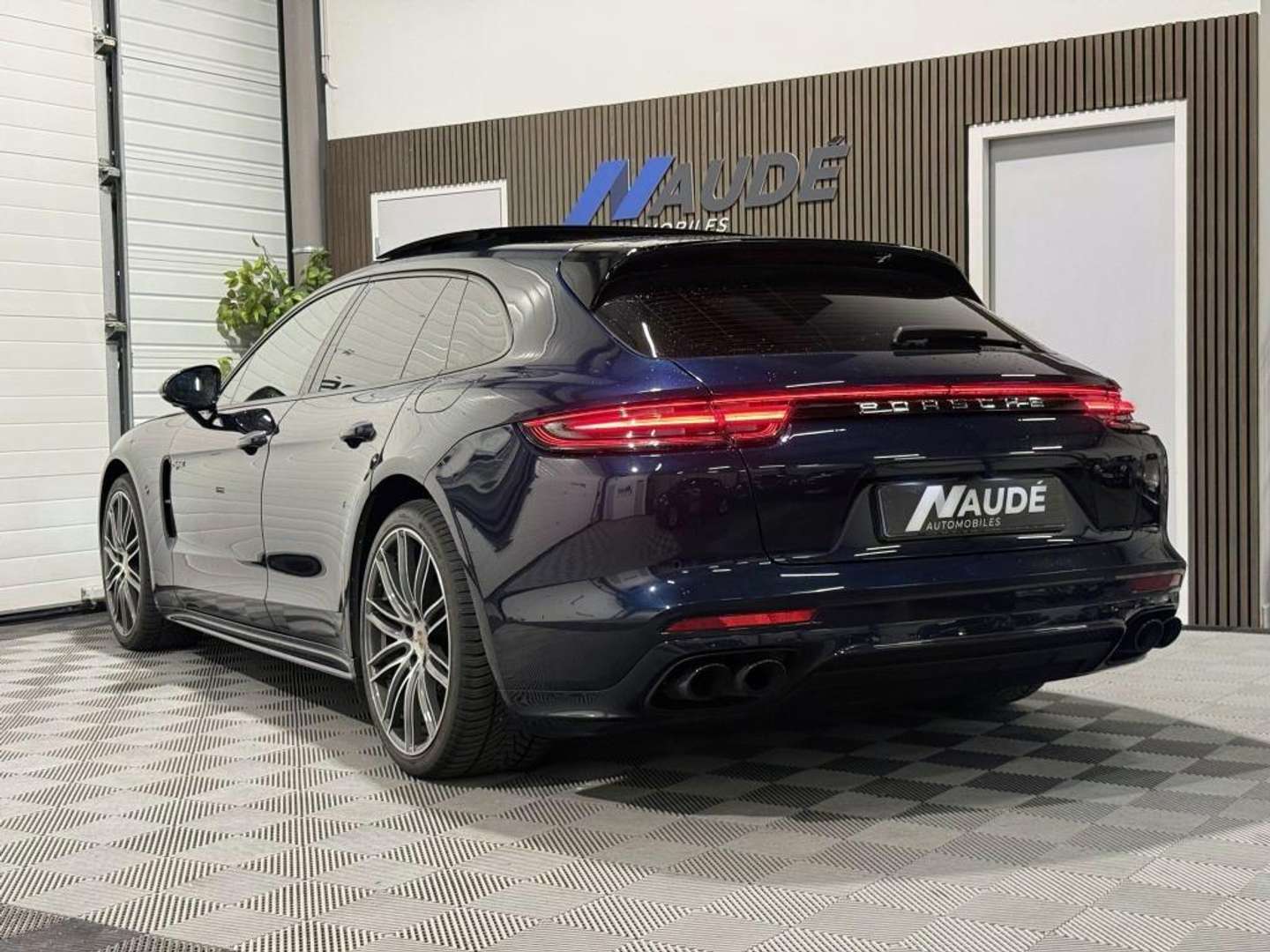 Porsche Panamera II 4 E-Hybrid - 2018 - Joinsteer - #4