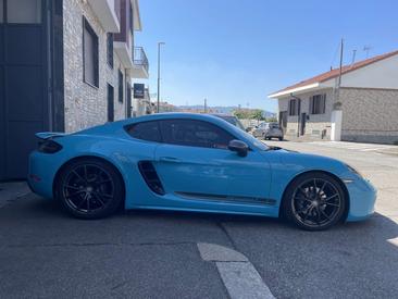 Porsche 718 Cayman T 2019 Bleu — photo 2