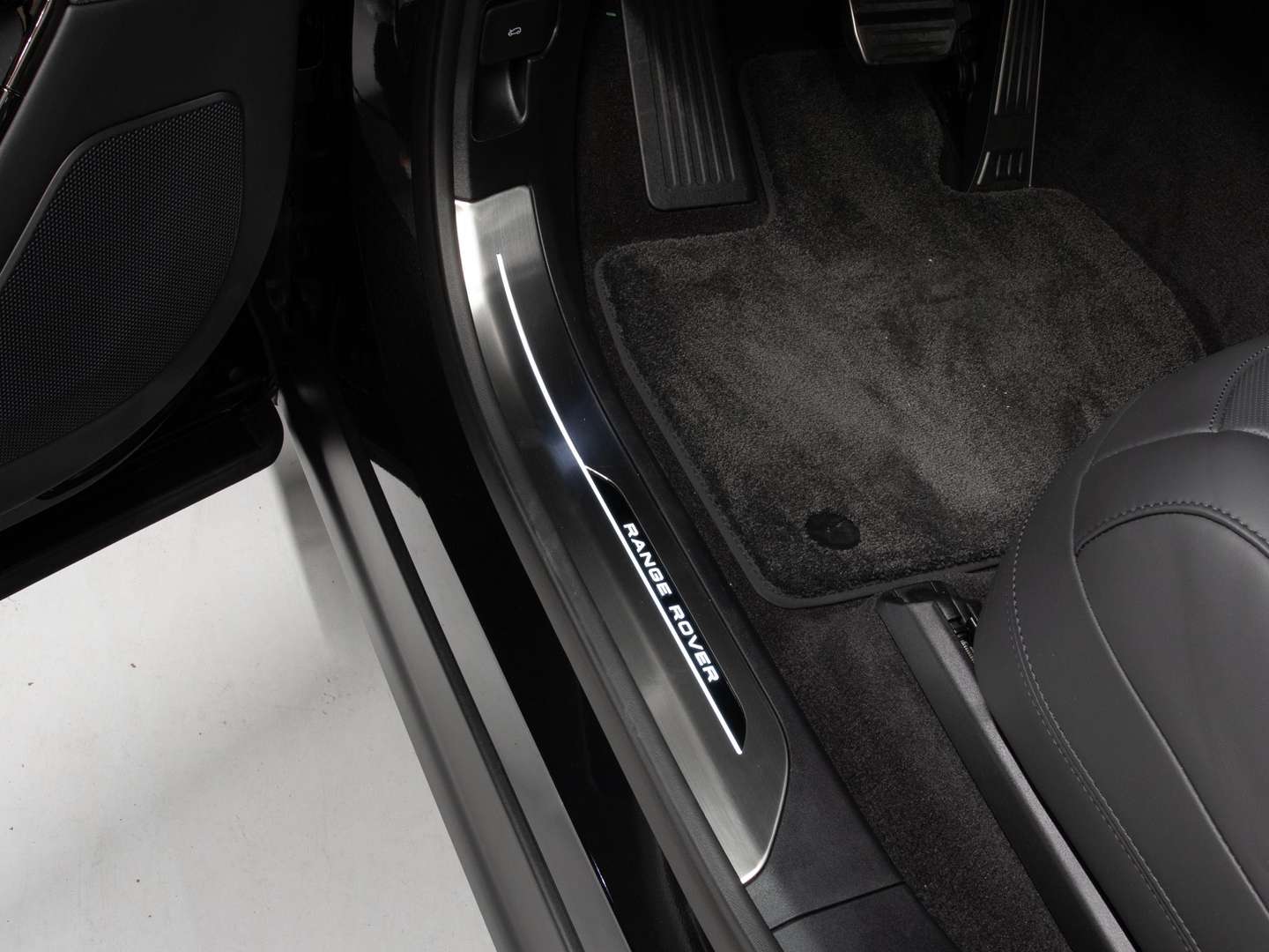 Land Rover Range Rover Sport 3.0 P460e Dynamic SE PHEV - 2026 - Joinsteer - #17