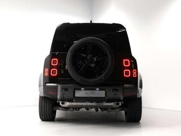 Land Rover Defender 110 Dynamic SE Edition 2.0 P300e — photo 8