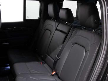 Land Rover Defender 110 Dynamic SE Edition 2.0 P300e — photo 20