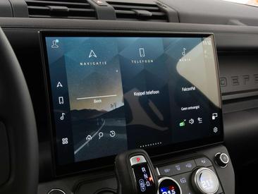 Land Rover Defender 110 Dynamic SE Edition 2.0 P300e — photo 26