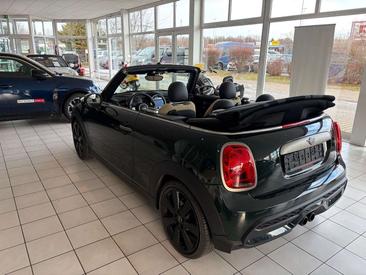 Mini Cabrio COOPER S — photo 3