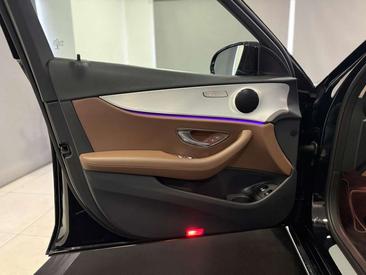 Mercedes Classe E 300 — photo 13