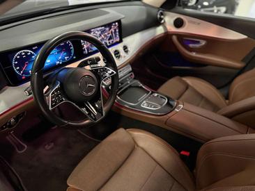 Mercedes Classe E 300 — photo 17