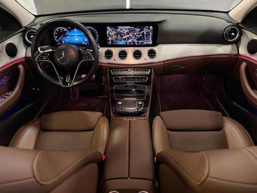 Mercedes Classe E 300 — photo 29
