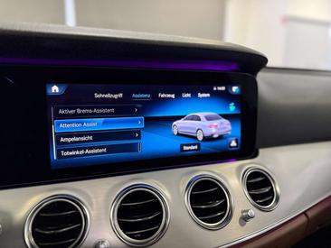Mercedes Classe E 300 — photo 35