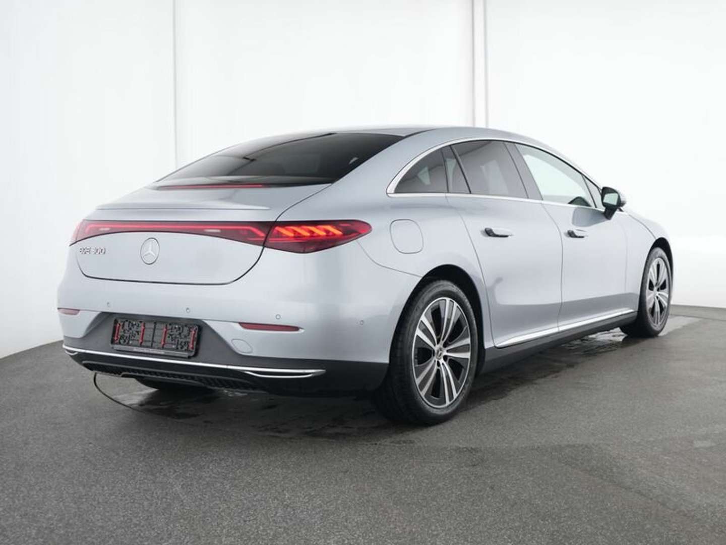 Mercedes EQE 300 - 2025 - Joinsteer - #1