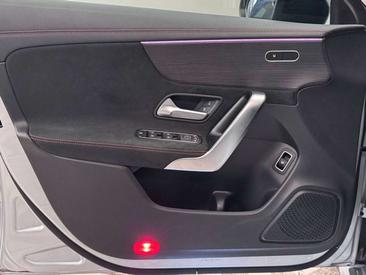 Mercedes CLA 200 AMG Line — photo 10