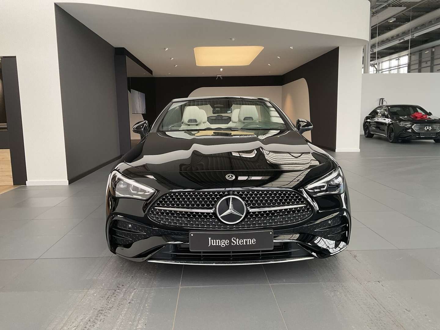 Mercedes CLE 200 Cabrio 200 AMG Line - 2025 - Joinsteer - #1