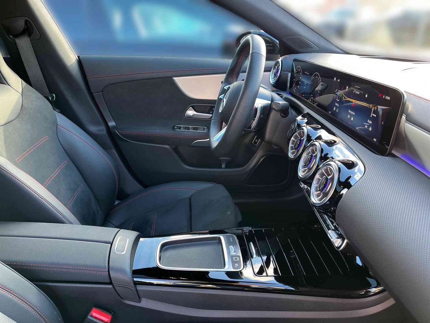 Mercedes CLA 250 E 250 Premium Plus - 2024 - Joinsteer - #9