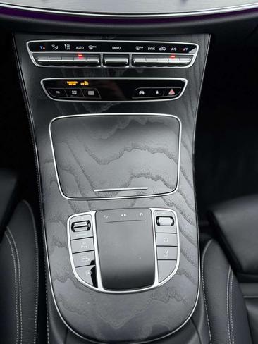 Mercedes Classe E 200 AMG Line — photo 18