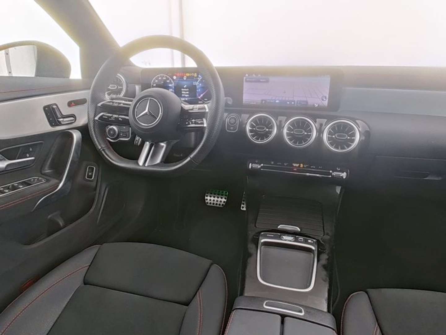 Mercedes CLA 200 Coupé 200 AMG Line - 2024 - Joinsteer - #5