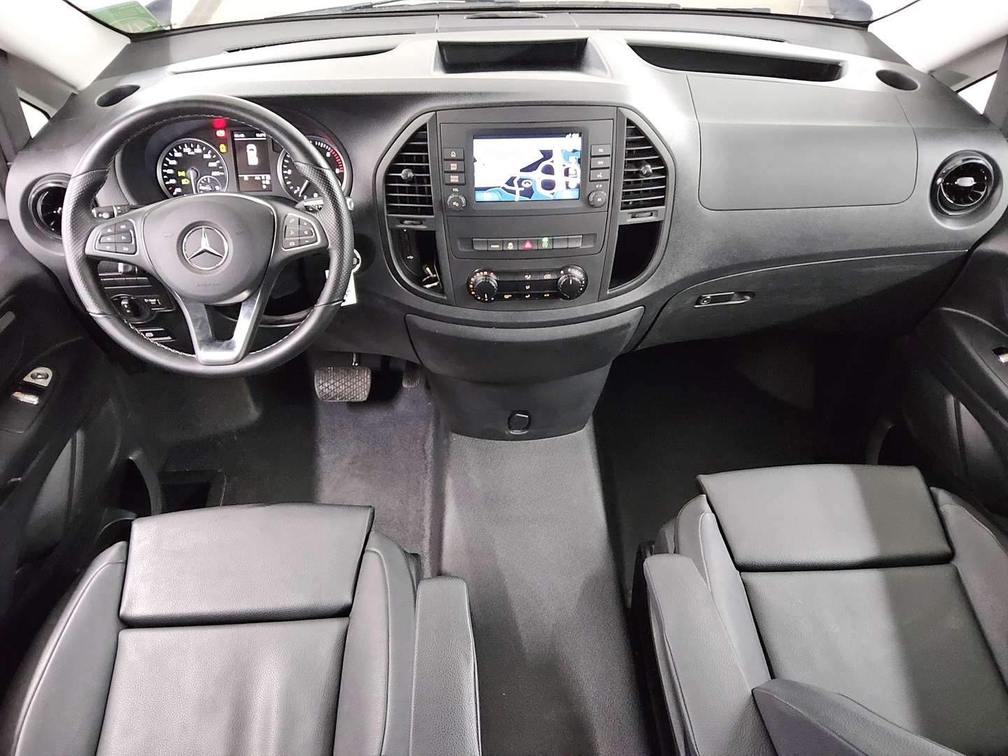 Mercedes Vito Tourer 114 - 2024 - Joinsteer - #4