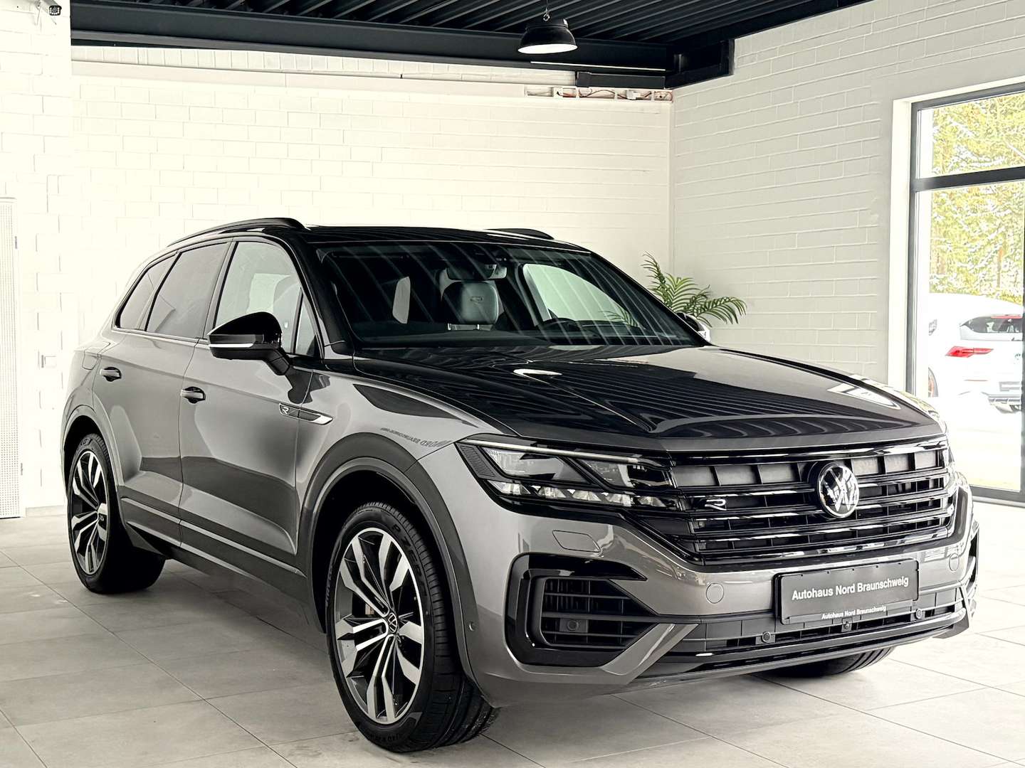 Volkswagen Touareg R BlackStyle - 2022 - Joinsteer - #4