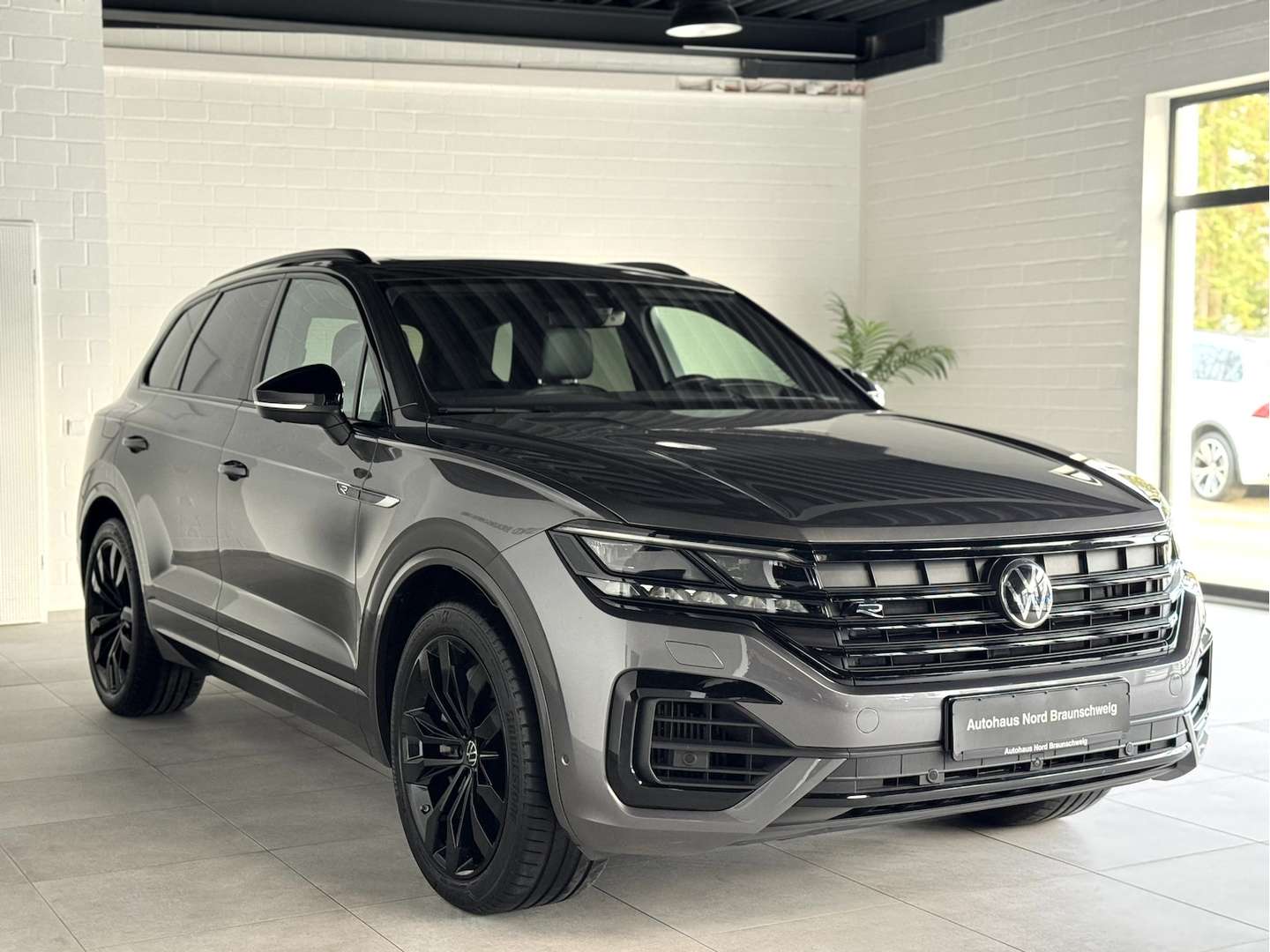 Volkswagen Touareg R BlackStyle - 2021 - Joinsteer - #4