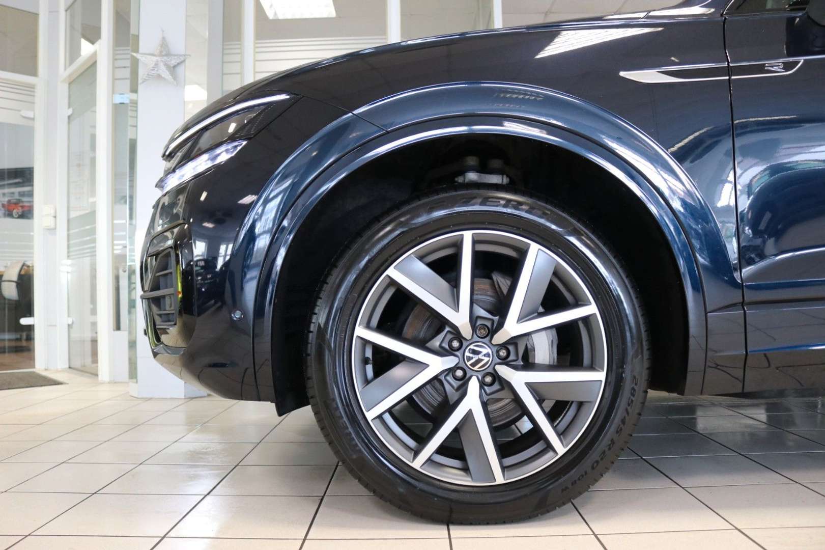 Volkswagen Touareg R-Line Black Style - 2021 - Joinsteer - #1