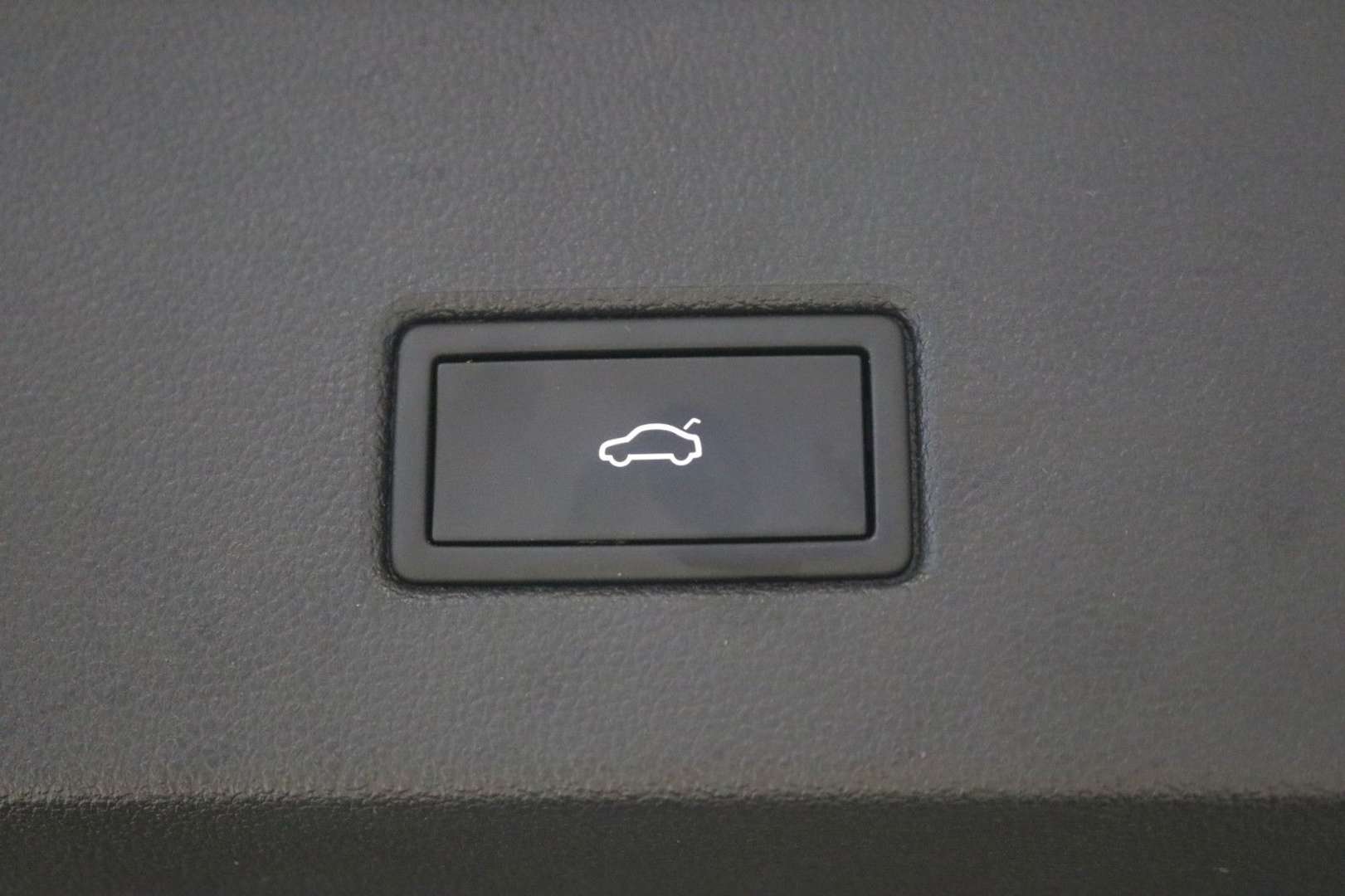 Volkswagen T-Roc R-Line - 2022 - Joinsteer - #4