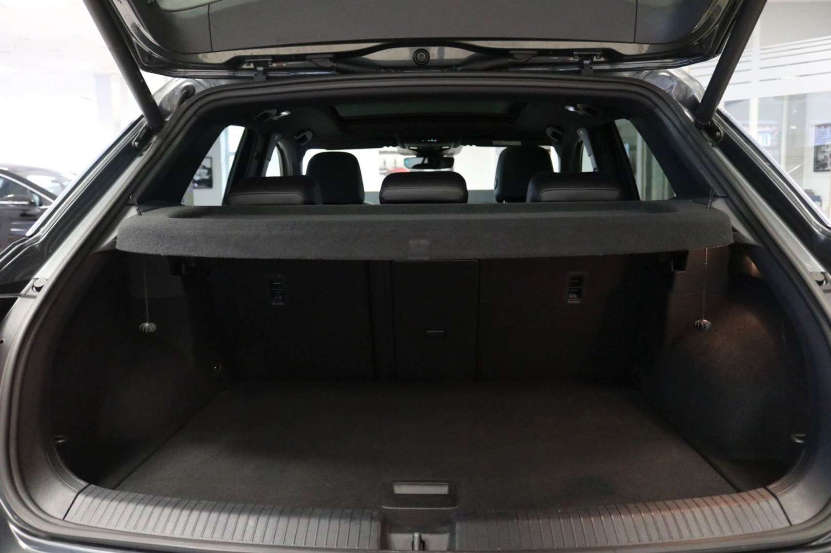 Volkswagen T-Roc R-Line - 2022 - Joinsteer - #8