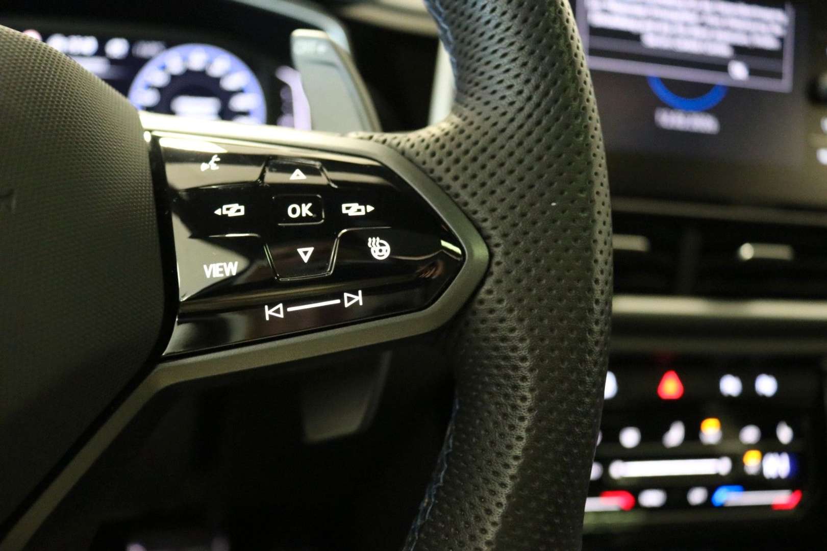 Volkswagen T-Roc R-Line - 2022 - Joinsteer - #15