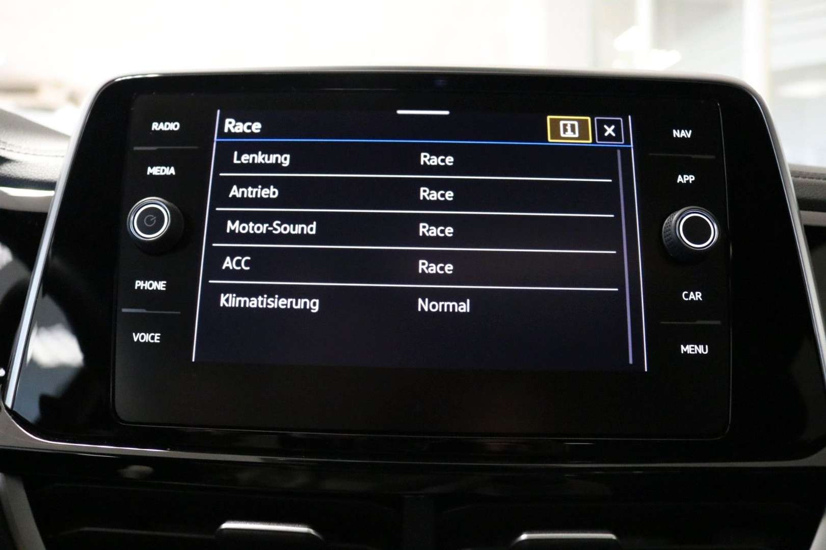 Volkswagen T-Roc R-Line - 2022 - Joinsteer - #20