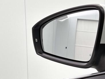 Volkswagen TIGUAN EHybrid R-Line — photo 26