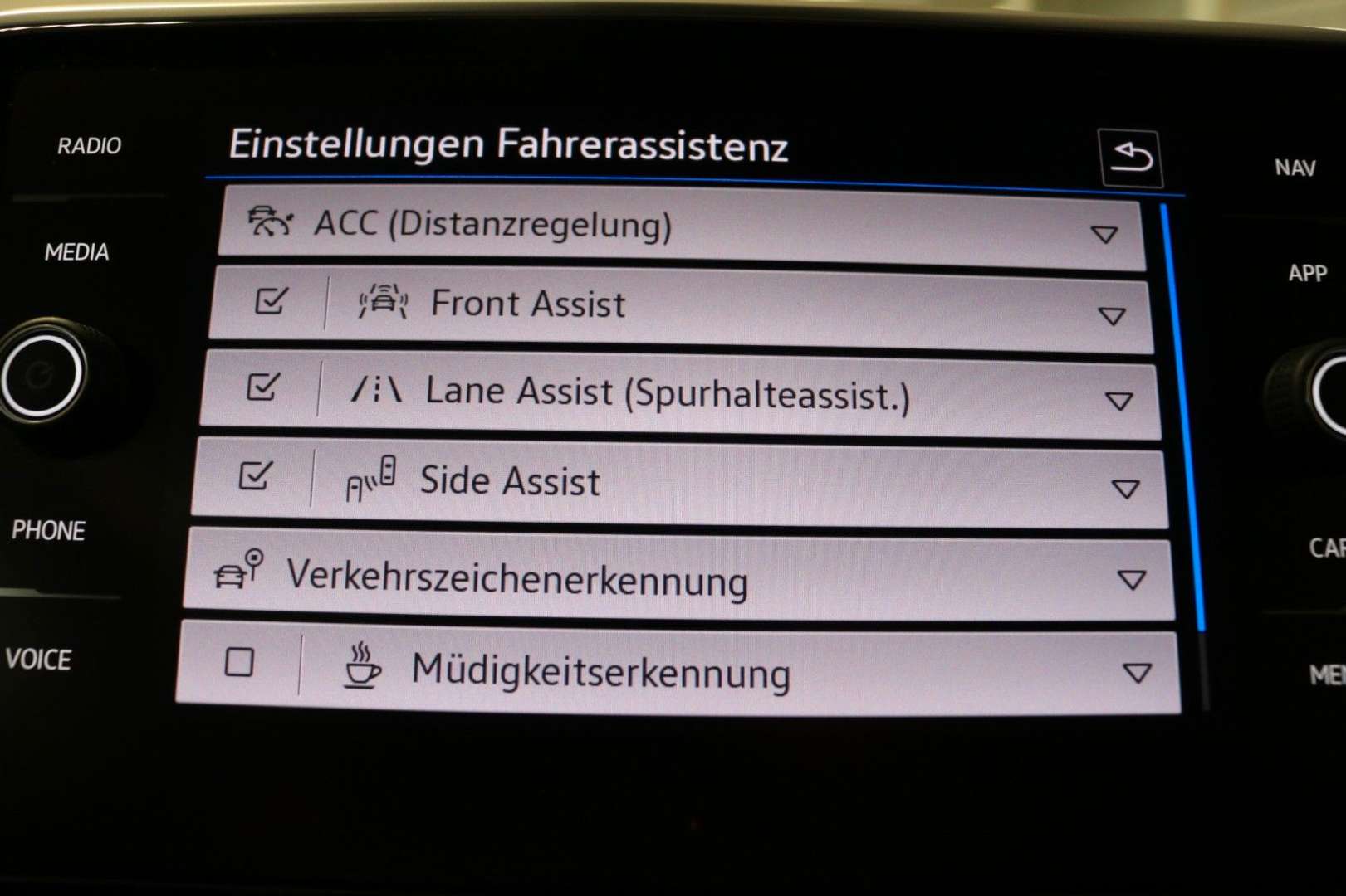 Volkswagen T-Roc R-Line - 2022 - Joinsteer - #26