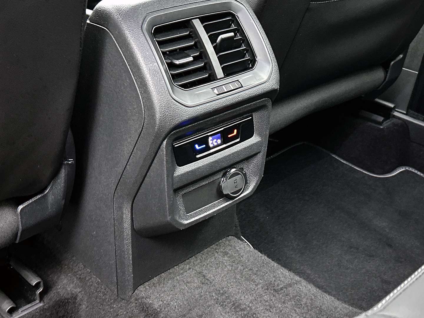 Volkswagen TIGUAN EHybrid R-Line - 2022 - Joinsteer - #27