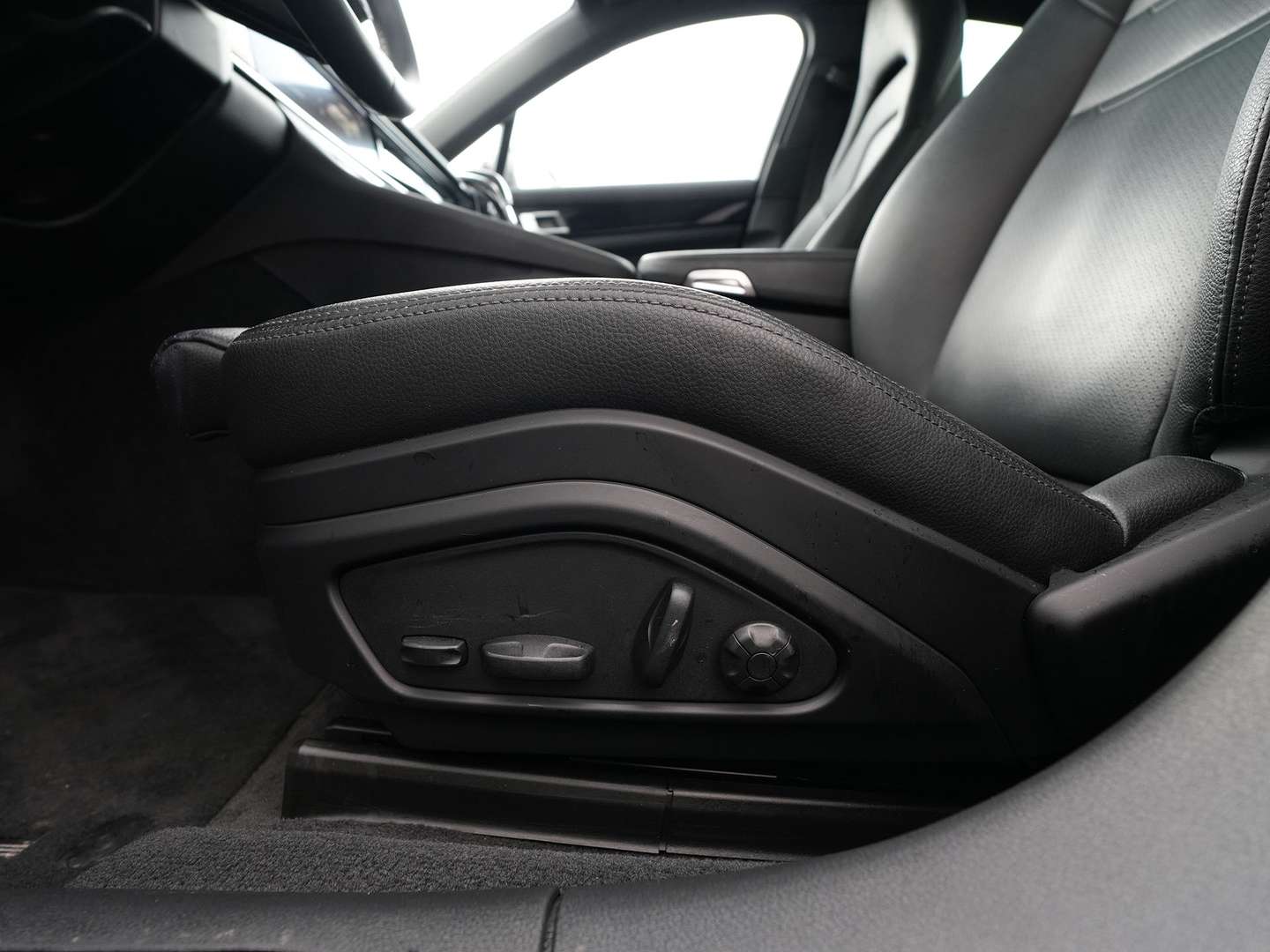 Porsche Panamera II 4 E-Hybrid - 2022 - Joinsteer - #18