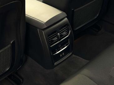 BMW Série 3 Touring 330e — photo 31