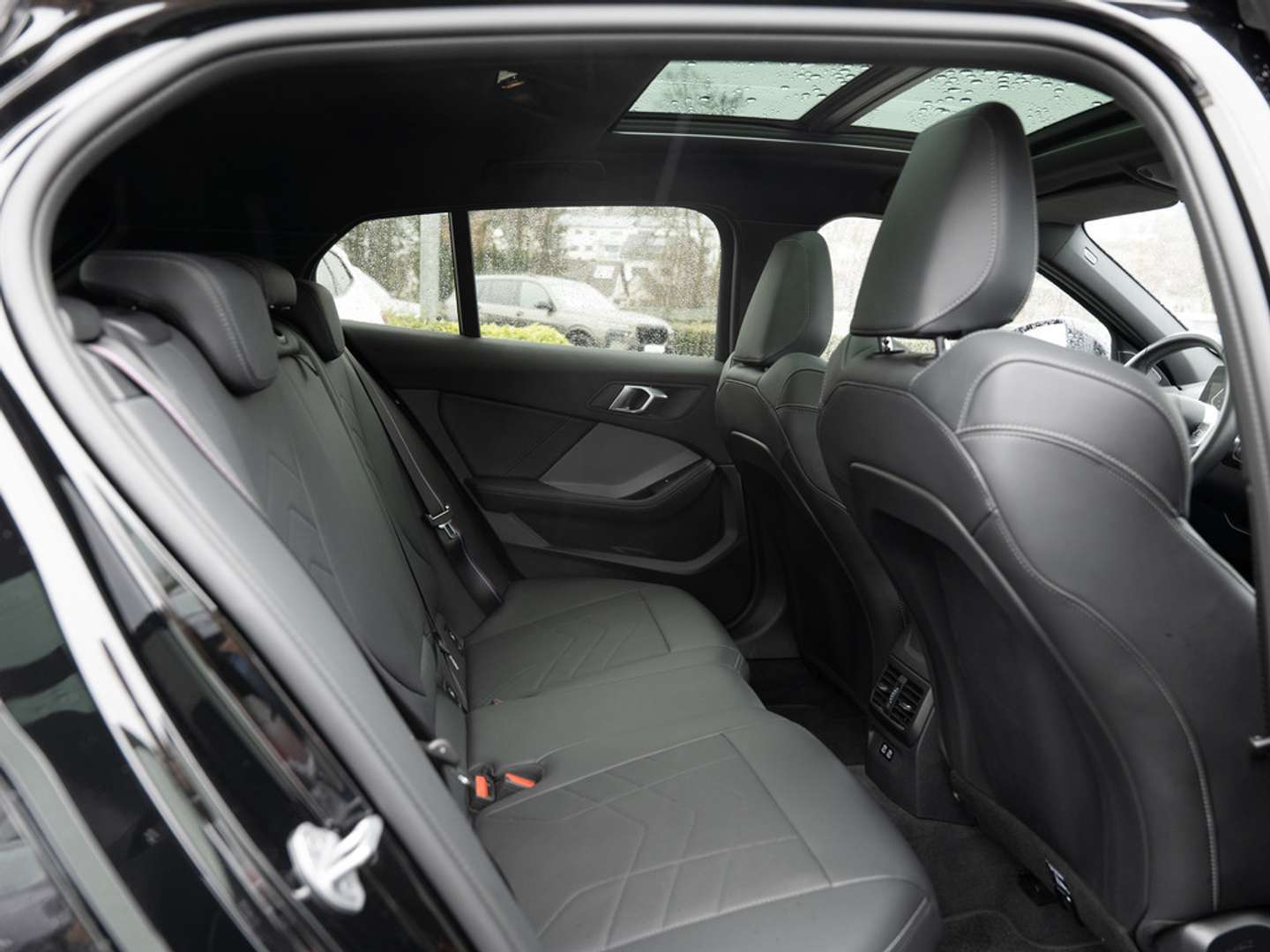 BMW 120i M Sport 120i - 2025 - Joinsteer - #9