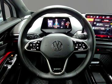 Volkswagen ID.4 Pro — photo 9