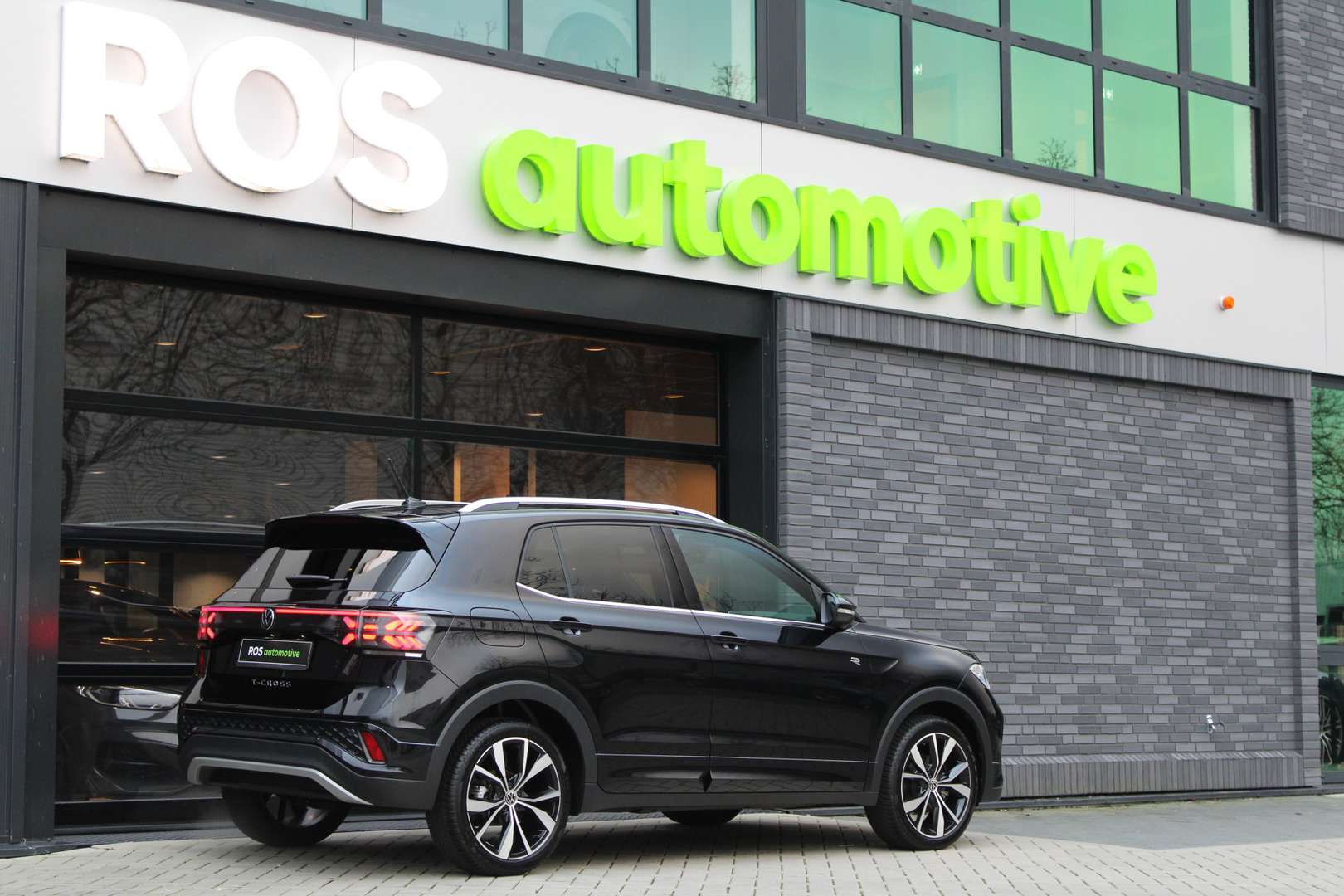 Volkswagen T-CROSS R-Line - 2025 - Joinsteer - #2