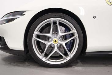 Ferrari Roma Spider — photo 7