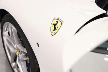 Ferrari Roma Spider — photo 12
